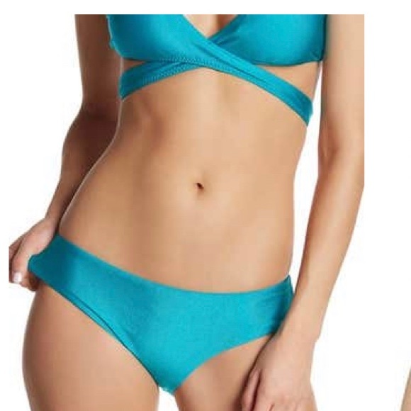 COPY - BECCA wrap bikini top and Hipster bottom - Picture 2 of 4
